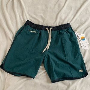 Vuori Banks Short | Palm Linen Texture | Large